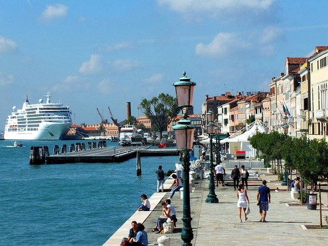Crucero universitario venecia