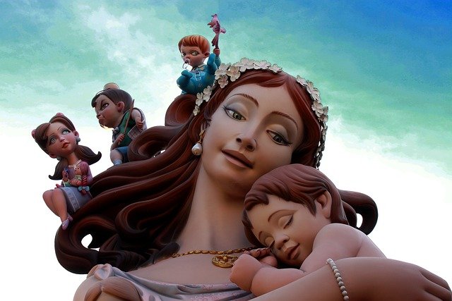 Fallas de Valencia mujer